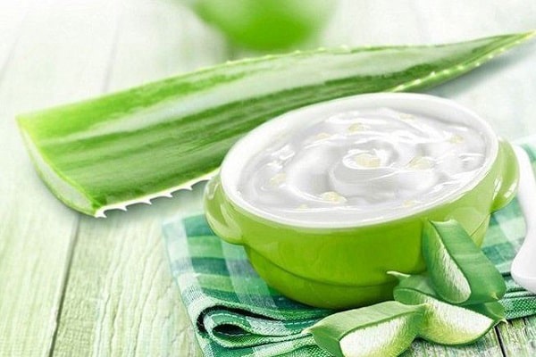 Tổng hợp cách làm mặt nạ nha đam dưỡng da đơn giản tại nhà